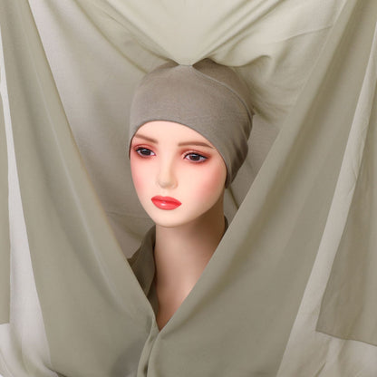 Magnetic-clasp integrated scarf