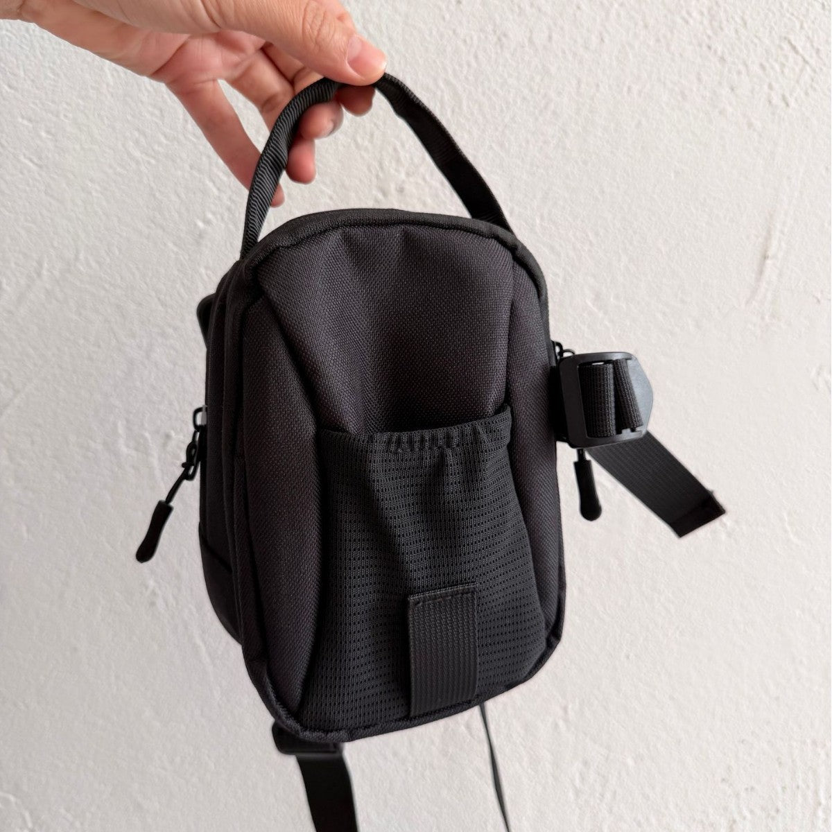 Magnetic Hydration Waist Pack