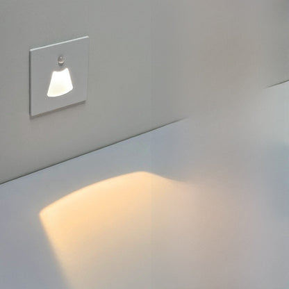 Magnetic induction lamp