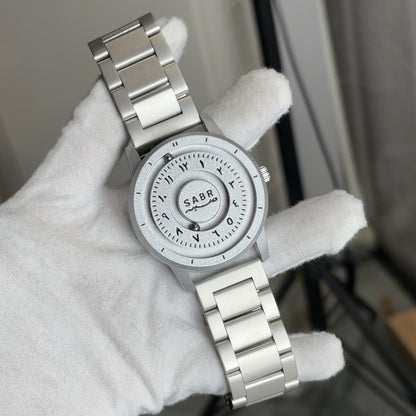 Magnetic levitation quartz watch