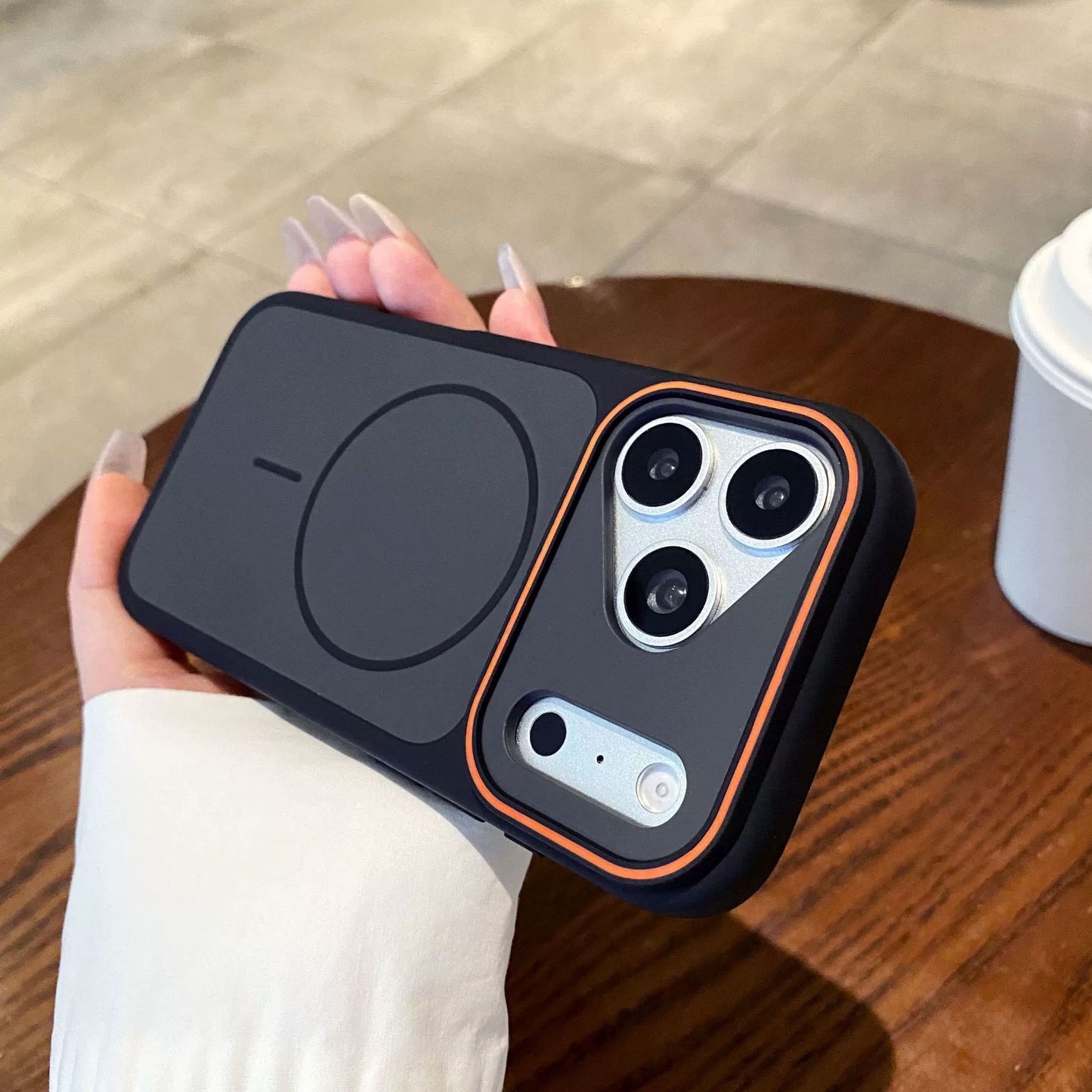 Magnetic phone case