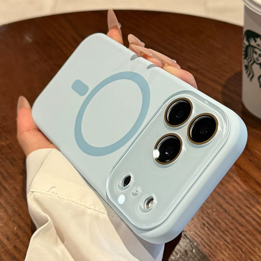 Magnetic phone case
