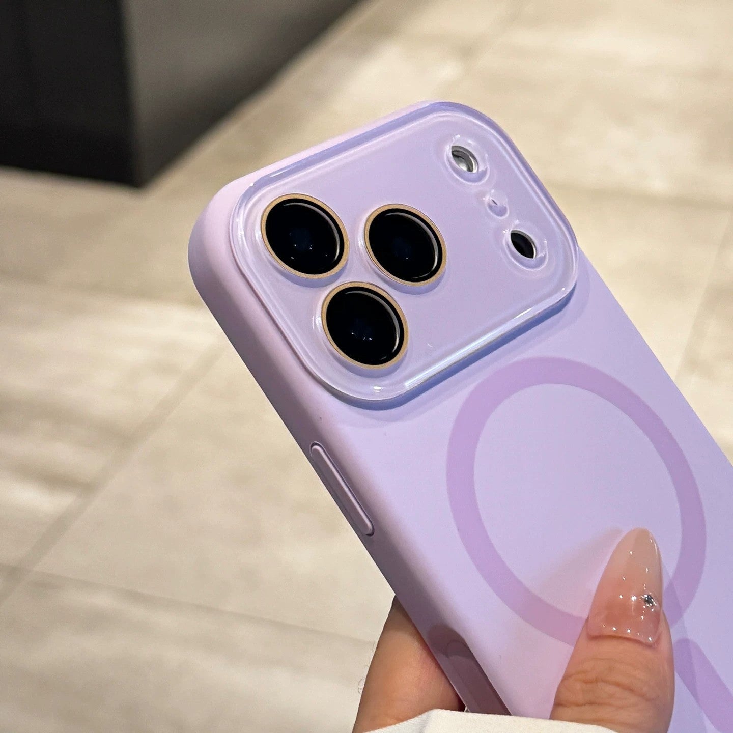 Magnetic phone case