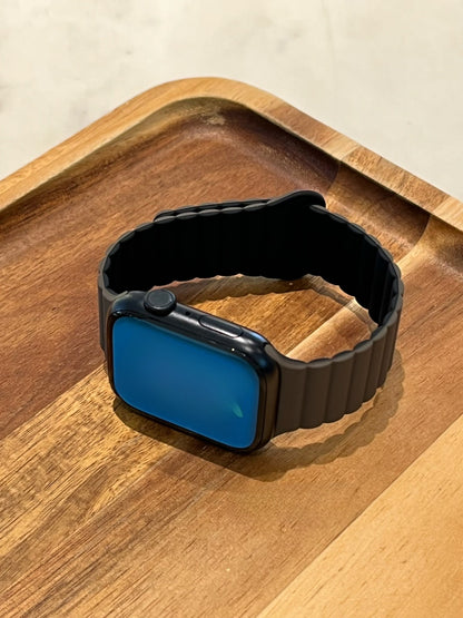 Magnetic Silicone Watch Strap for Apple Watch