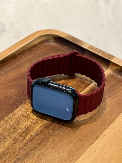 Magnetic Silicone Watch Strap for Apple Watch