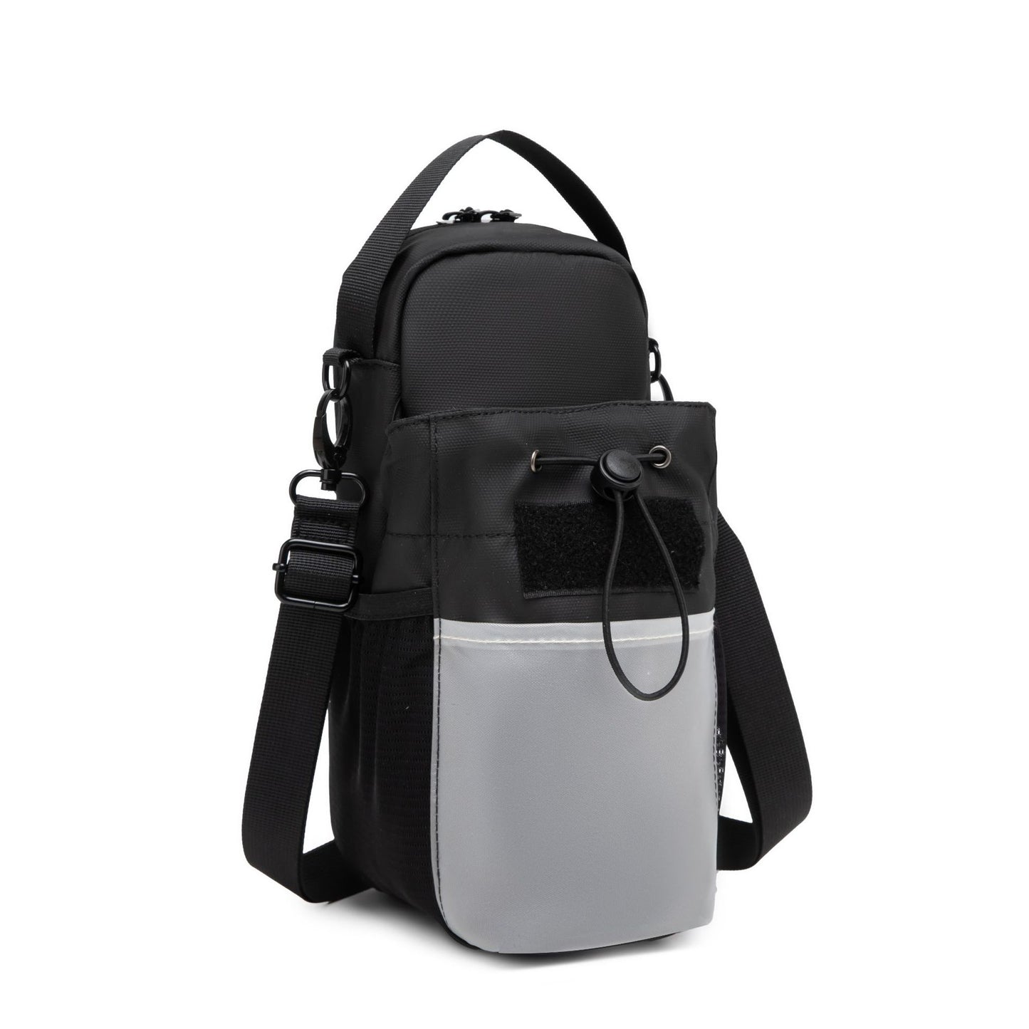 Magnetic sports bag