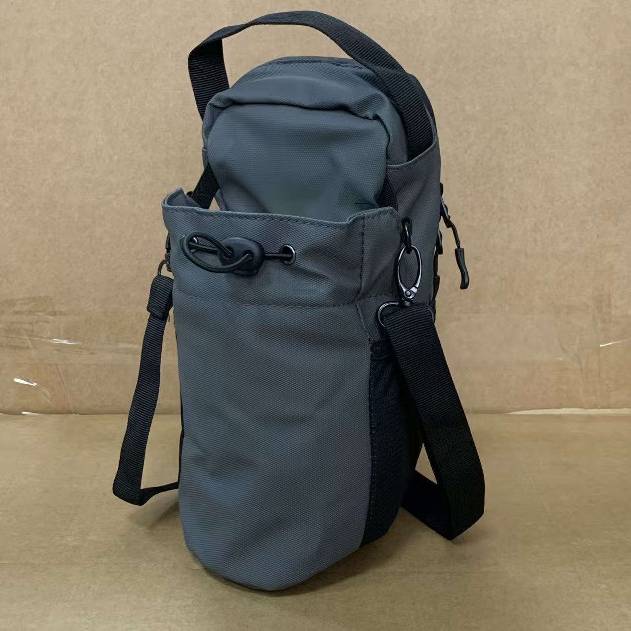 Magnetic Sports Water Bottle Shoulder Bag