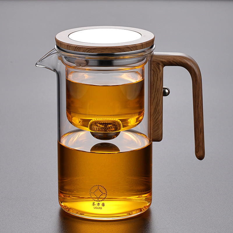 Magnetic suction tea cup