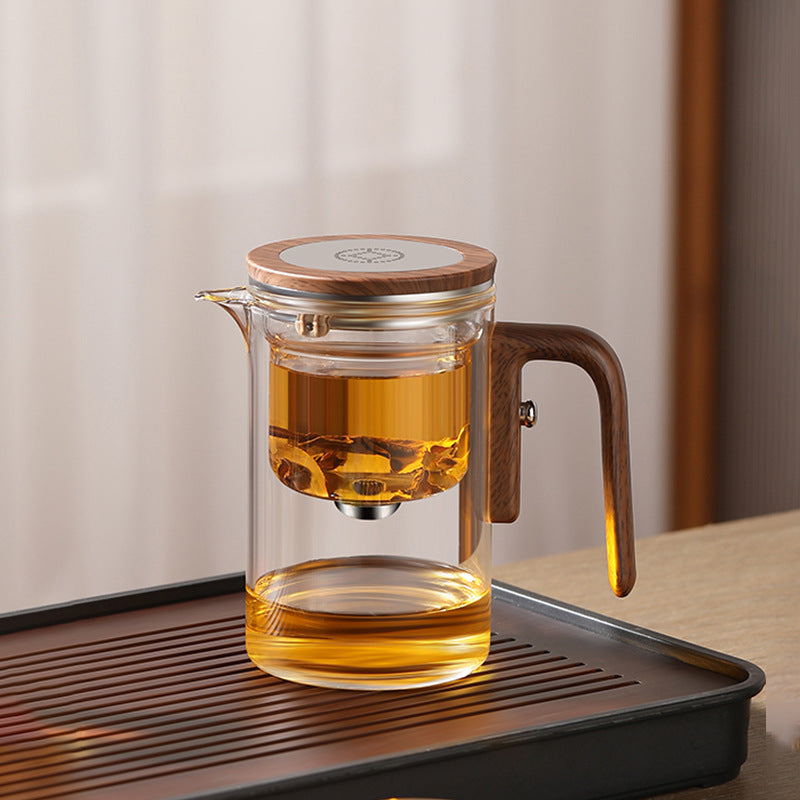 Magnetic suction tea cup