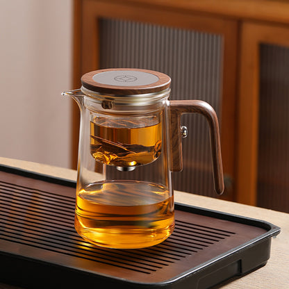 Magnetic suction tea cup