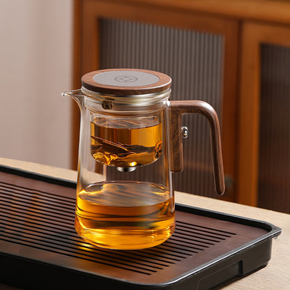 Magnetic suction tea cup