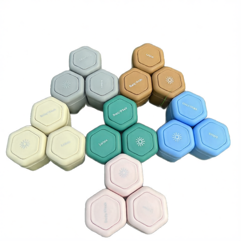 Magnetic Travel Capsule