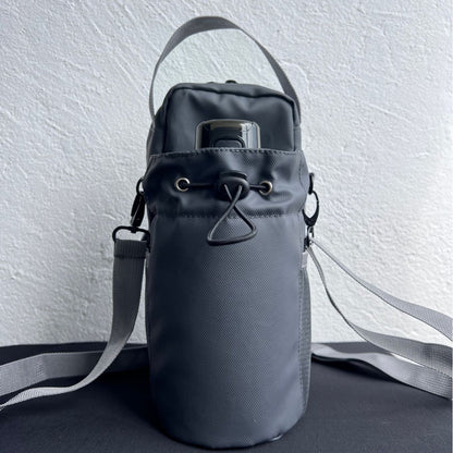Magnetic water bottle bag