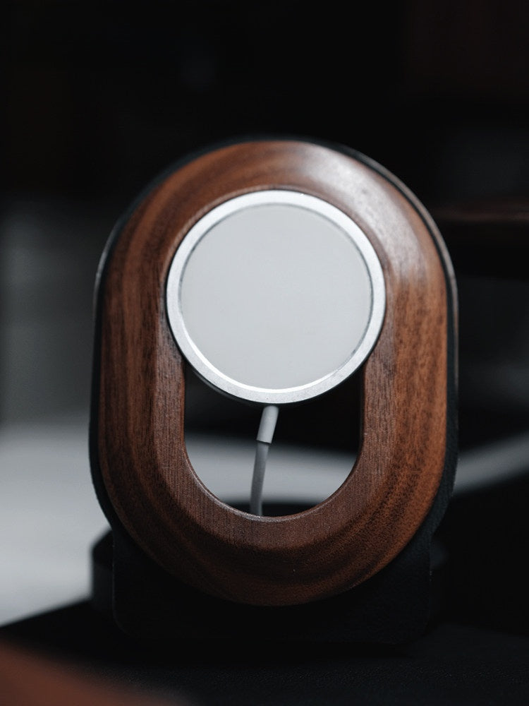 Magnetic Wireless Charging Stand