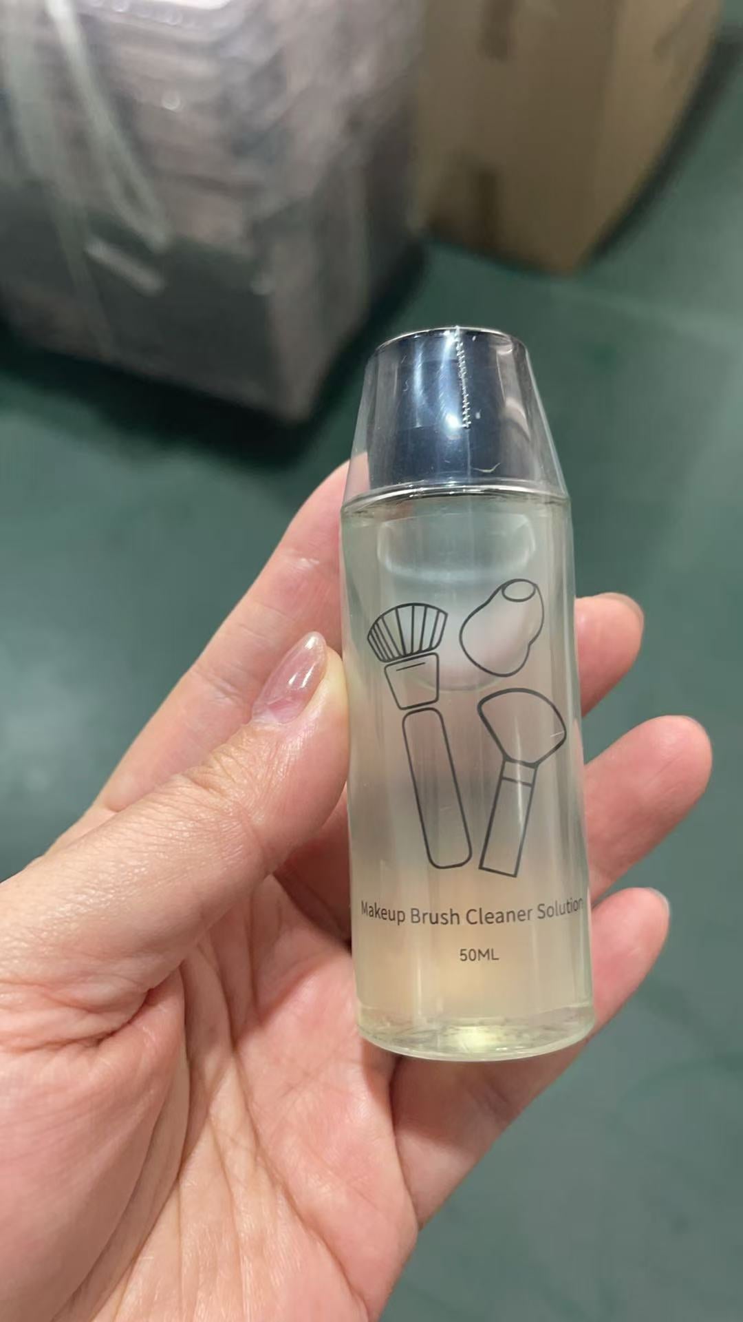 Makeup brush cleaner
