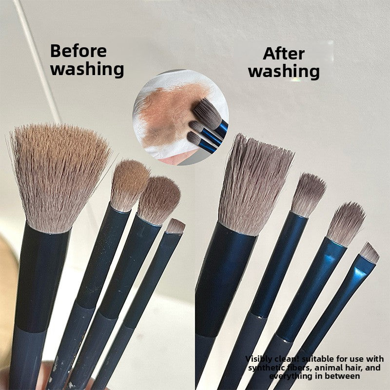 Makeup brush disinfectant cleaning spray