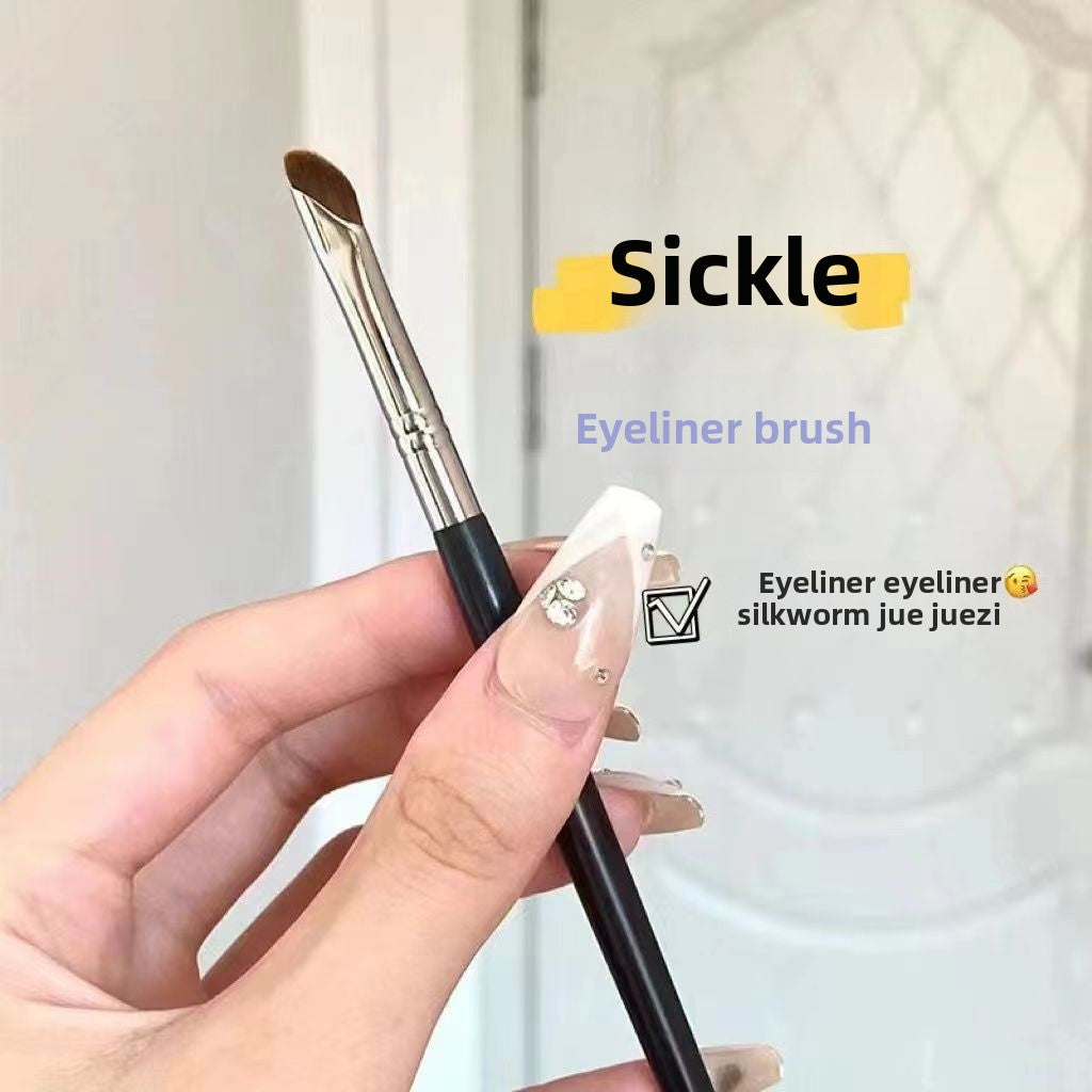 Makeup Brush Set with Eyeliner, Eyebrow, and Nose Shadow Brushes