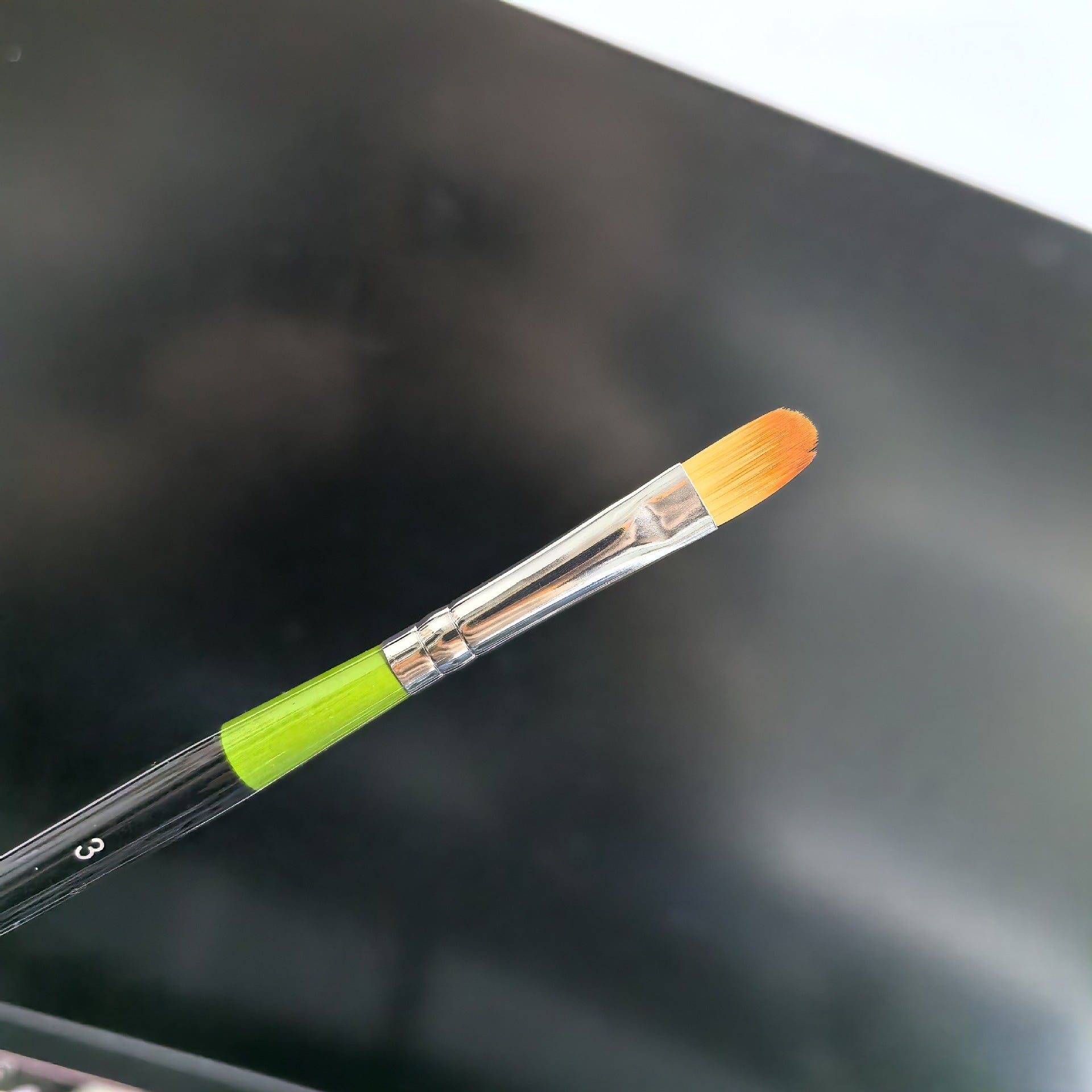 makeup brush