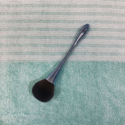 Makeup brush