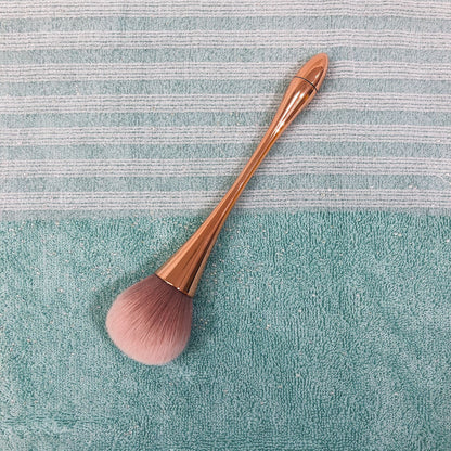 Makeup brush