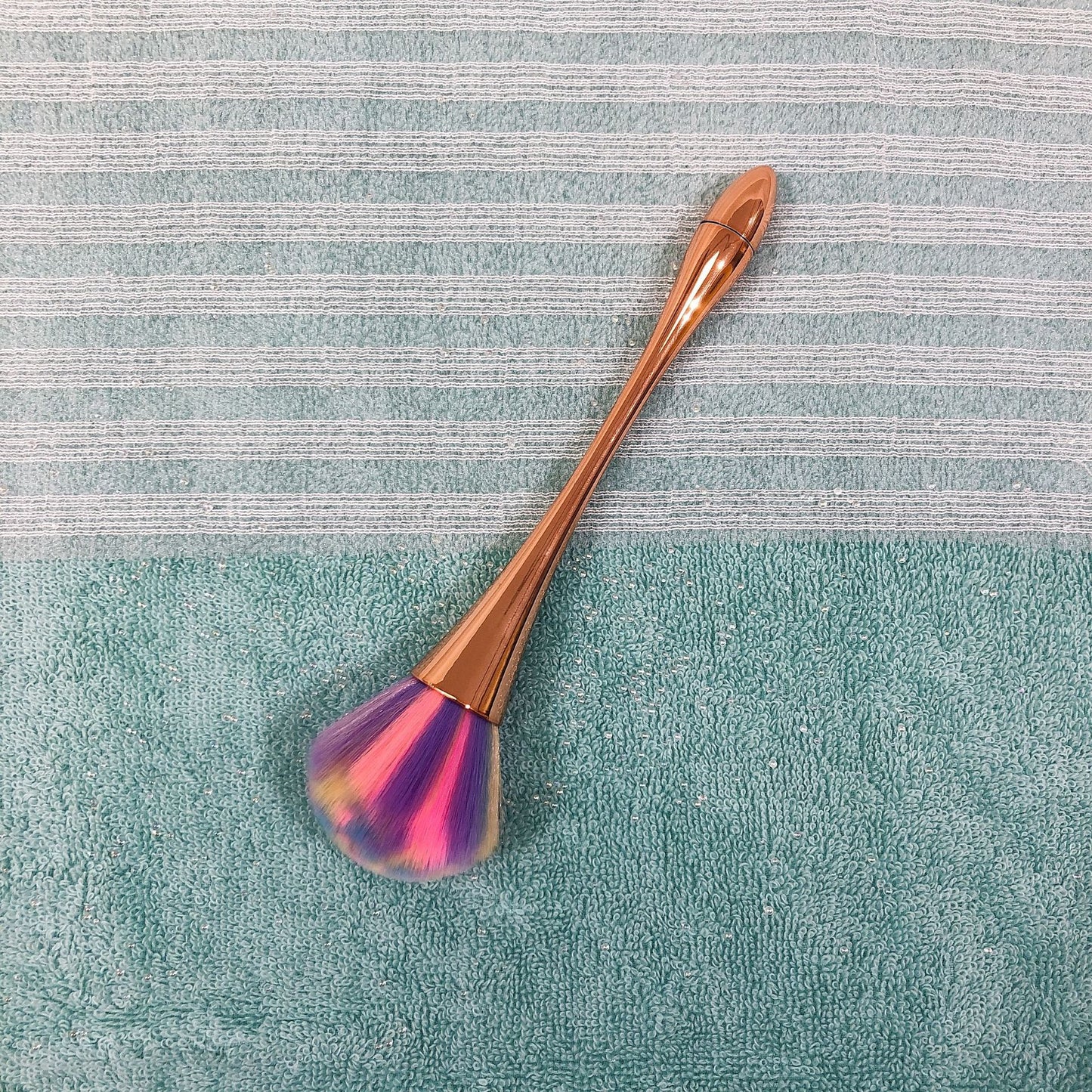 Makeup brush