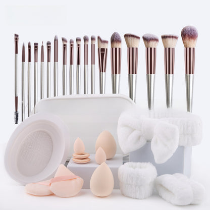 Makeup brush suit