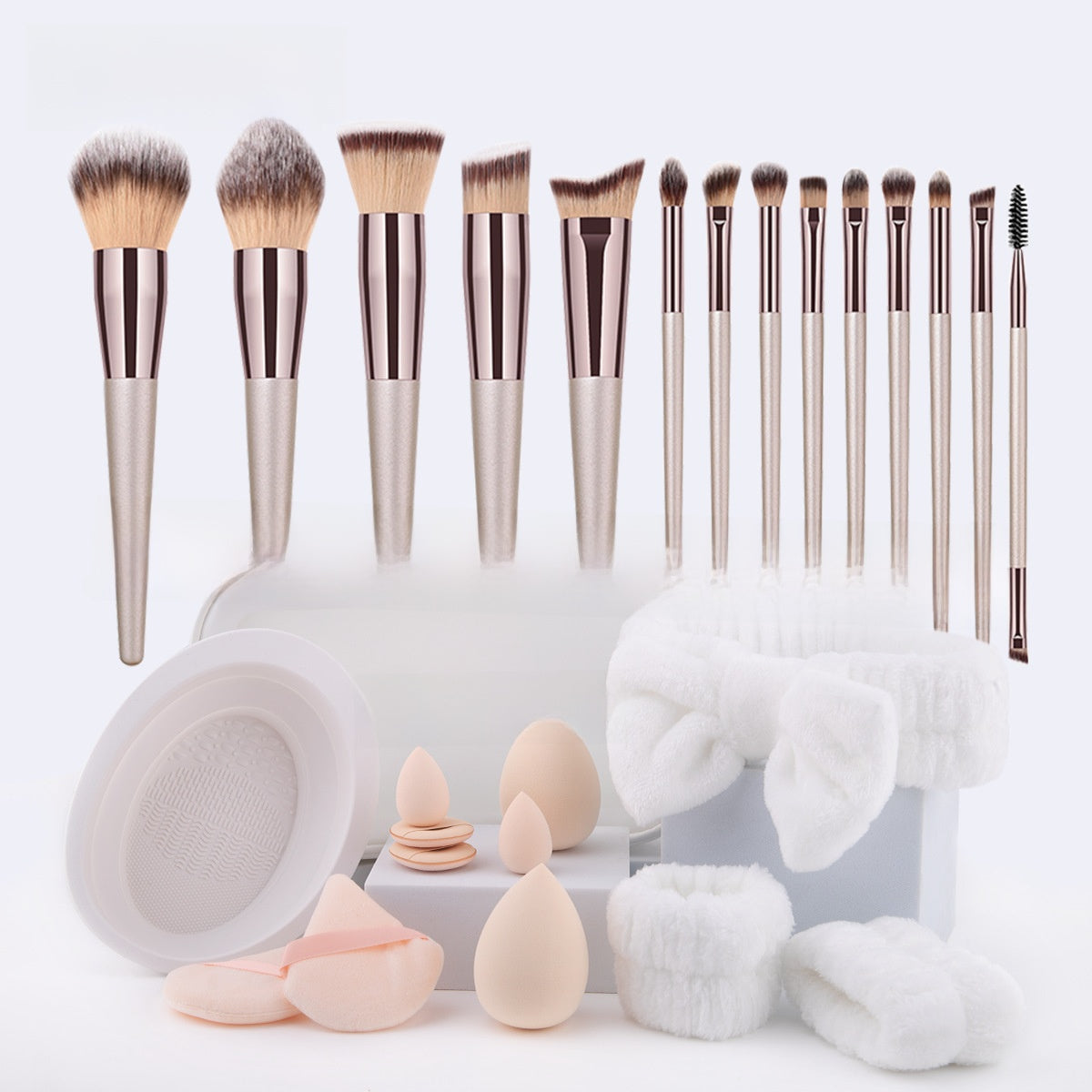 Makeup brush suit