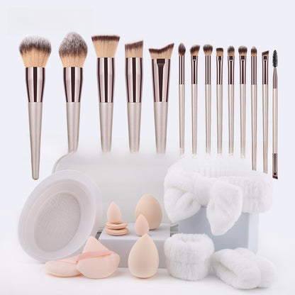 Makeup brush suit