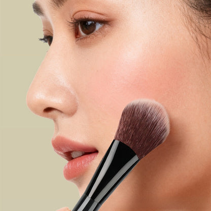 Makeup brushes