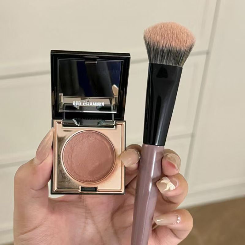 Makeup brushes