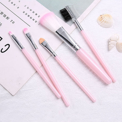 Makeup brushes
