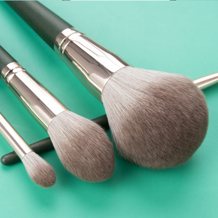 Makeup brushes