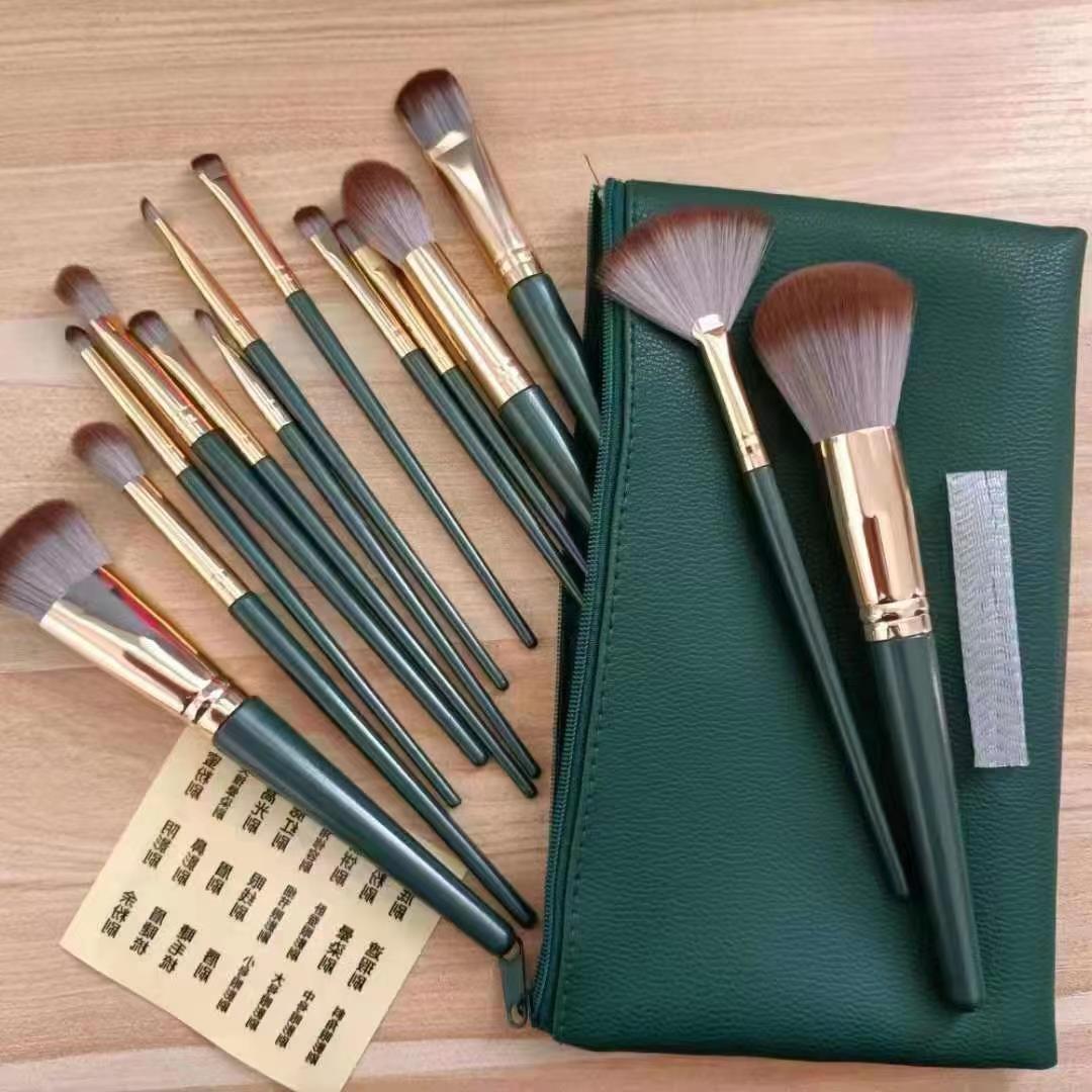 Makeup brushes