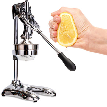 Manual juicer