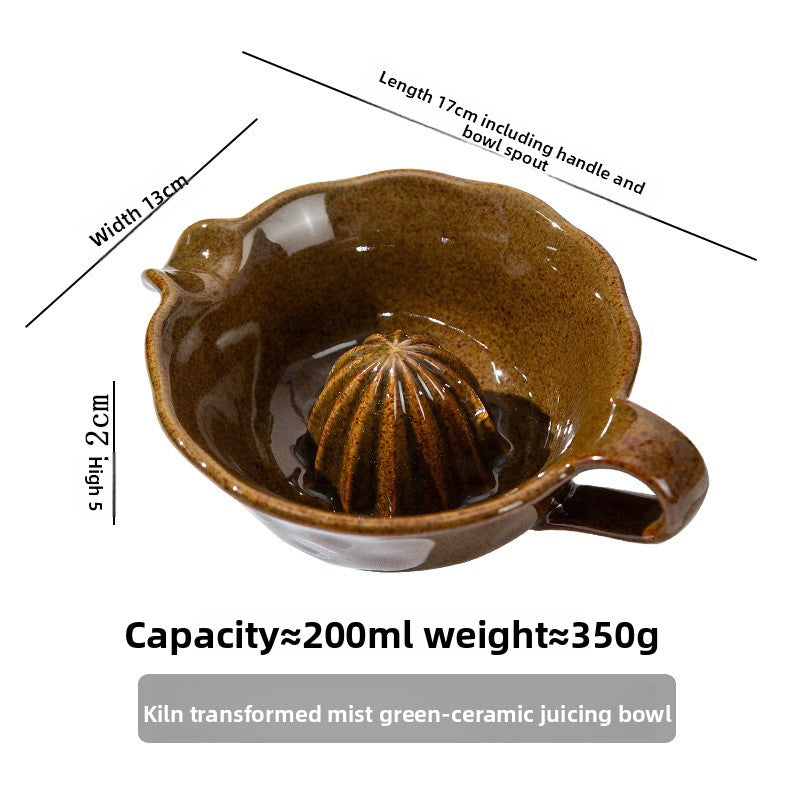 Manual juicing cup