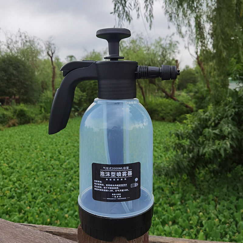 Manual pneumatic foam spray bottle