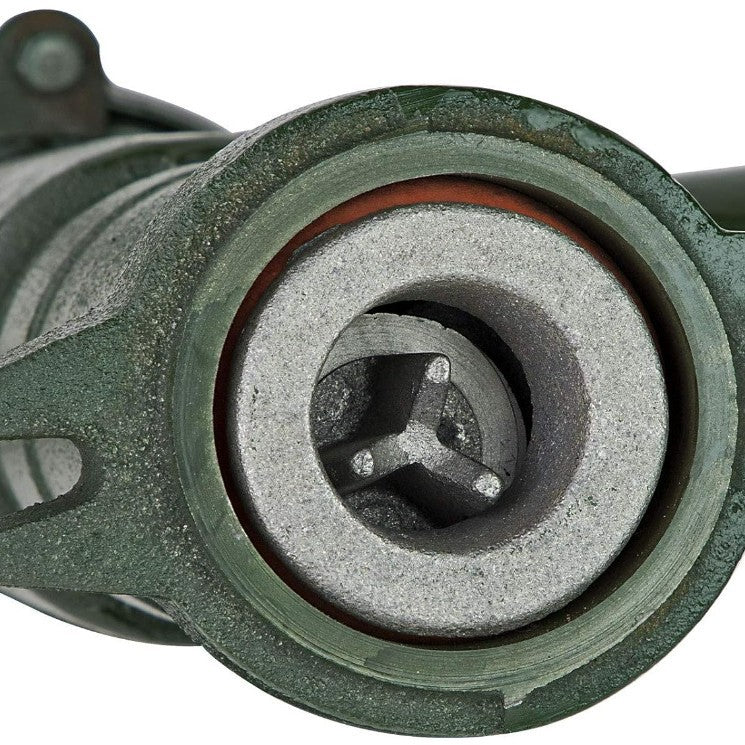 Manual water pump
