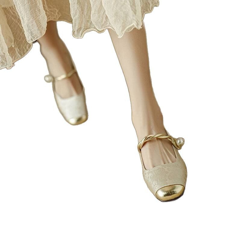 Mary Jane sandals with shallow toe opening