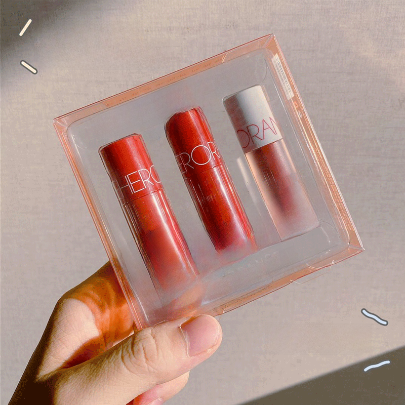 matte lipstick