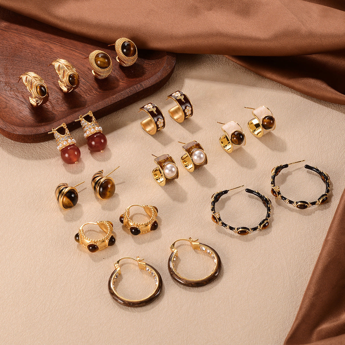 Maurad Retro Brown Earrings