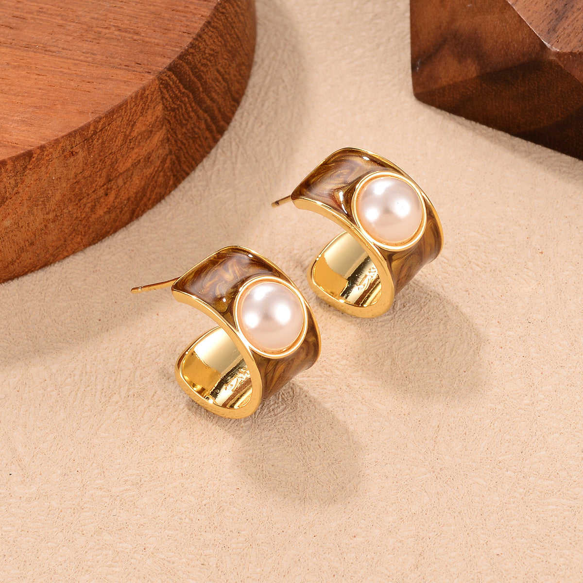 Maurad Retro Brown Earrings