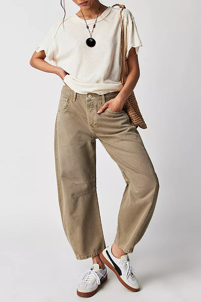 Medium low waist washed denim