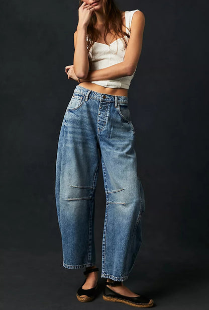 Medium low waist washed denim