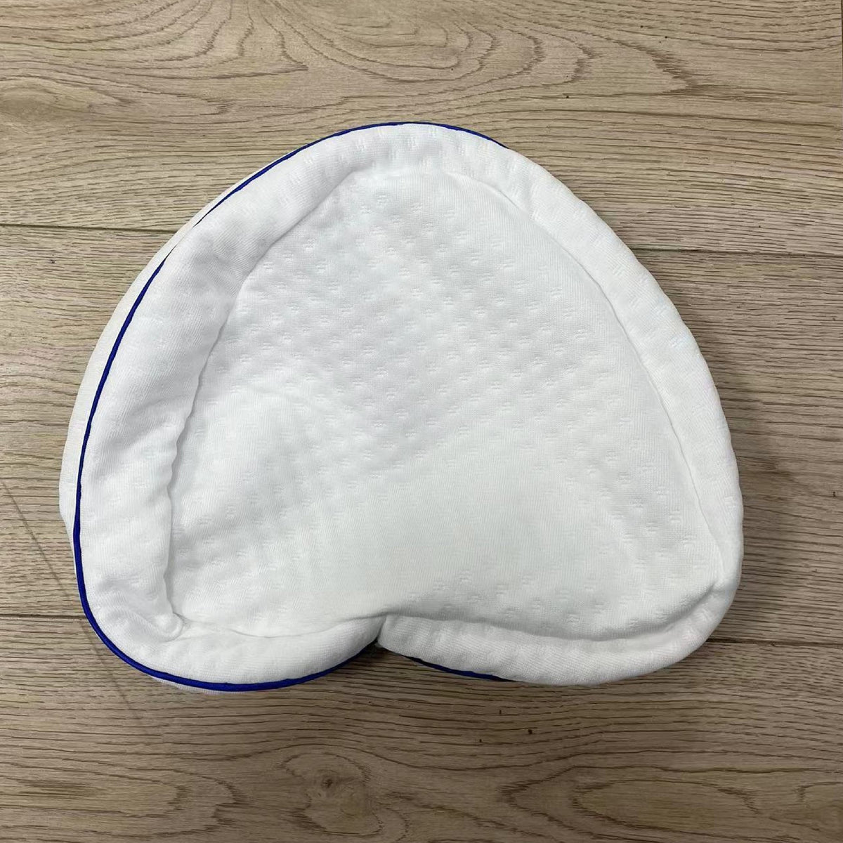 Memory foam leg pillow