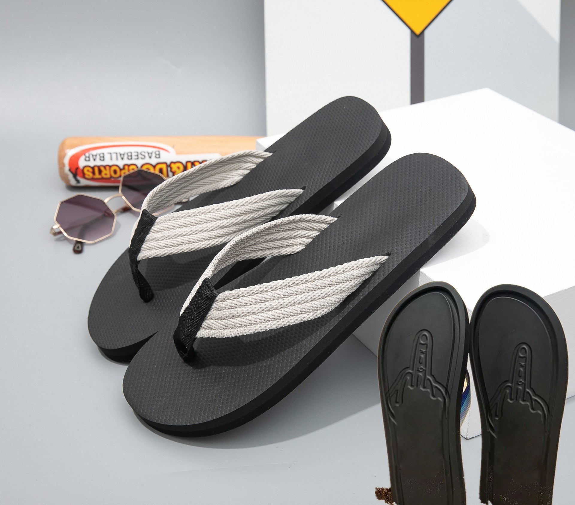 Men EVA Thick Sole Beach Flip Flops