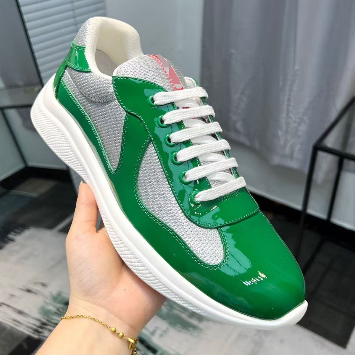 Men's and women's casual sneakers
