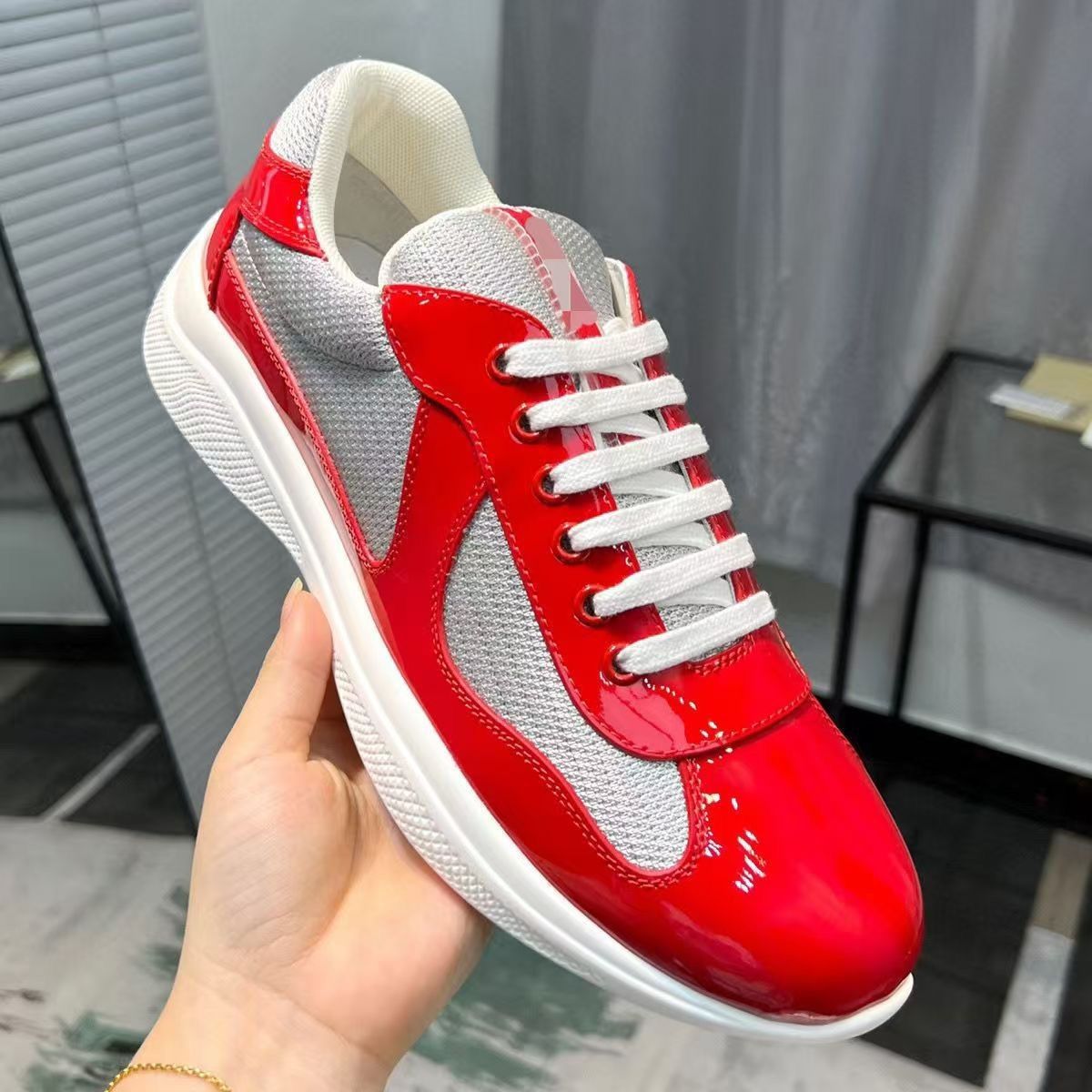 Men's and women's casual sneakers