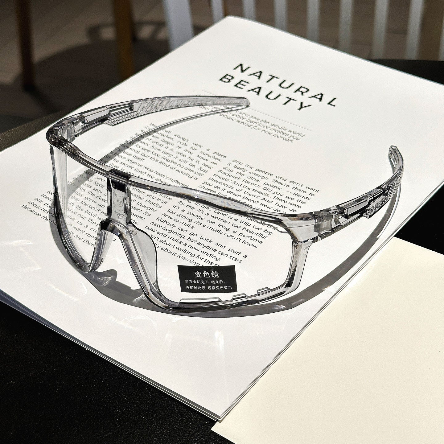 Men's and women's cycling glasses