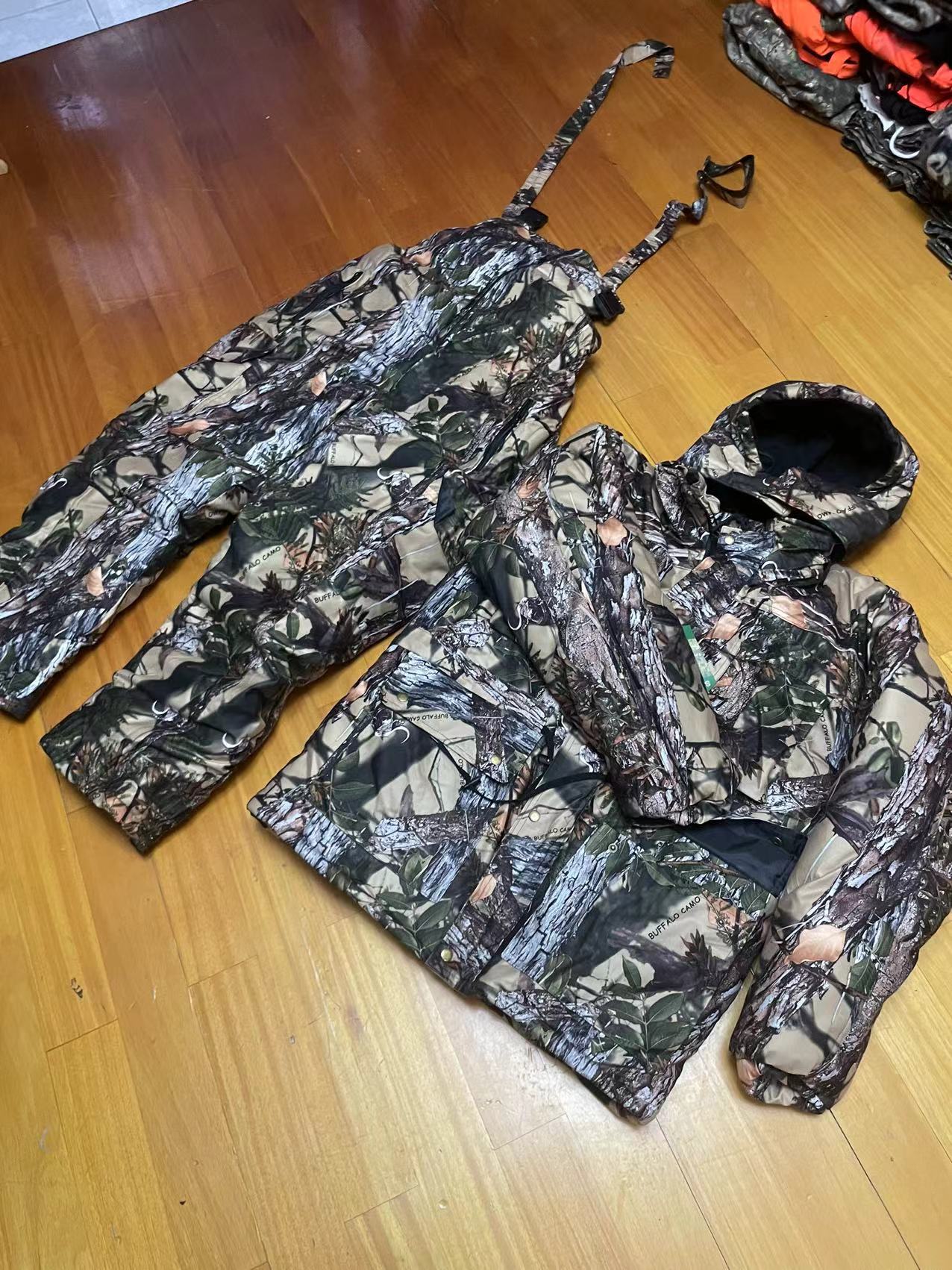 Men's Camouflage Winter Cotton-Padded Suit