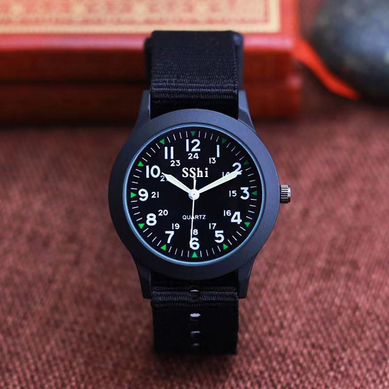 Men's Casual Canvas Quartz Watch with Round Dial